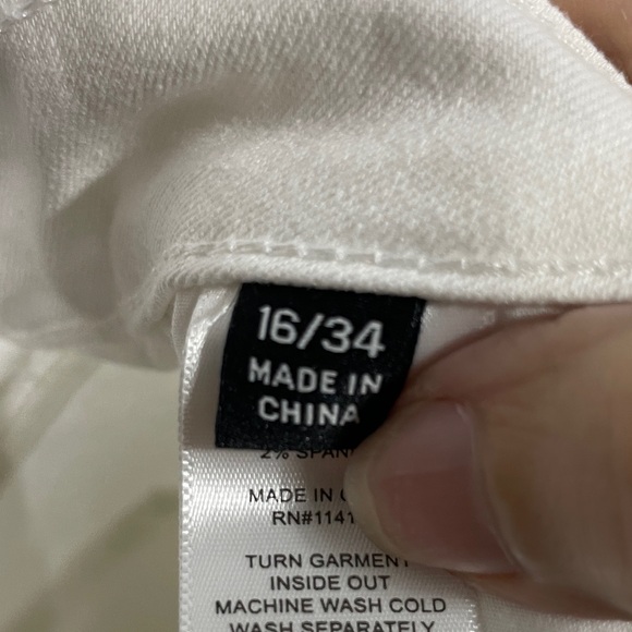 Frye White High-Waisted Jeans - Picture 5 of 5